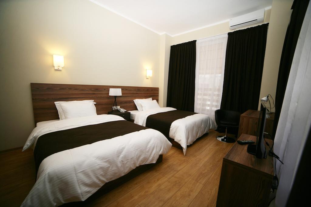 Basilon Hotel Tbilisi Rum bild